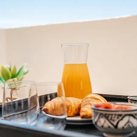 New Renovated Townhouse With Sea View And Jacuzzi * Malaga