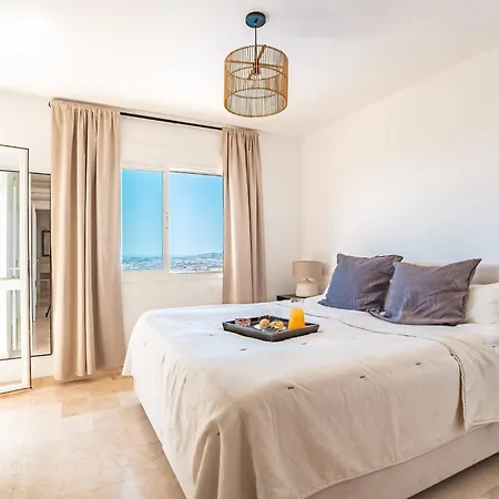 New Renovated Townhouse With Sea View And Jacuzzi *